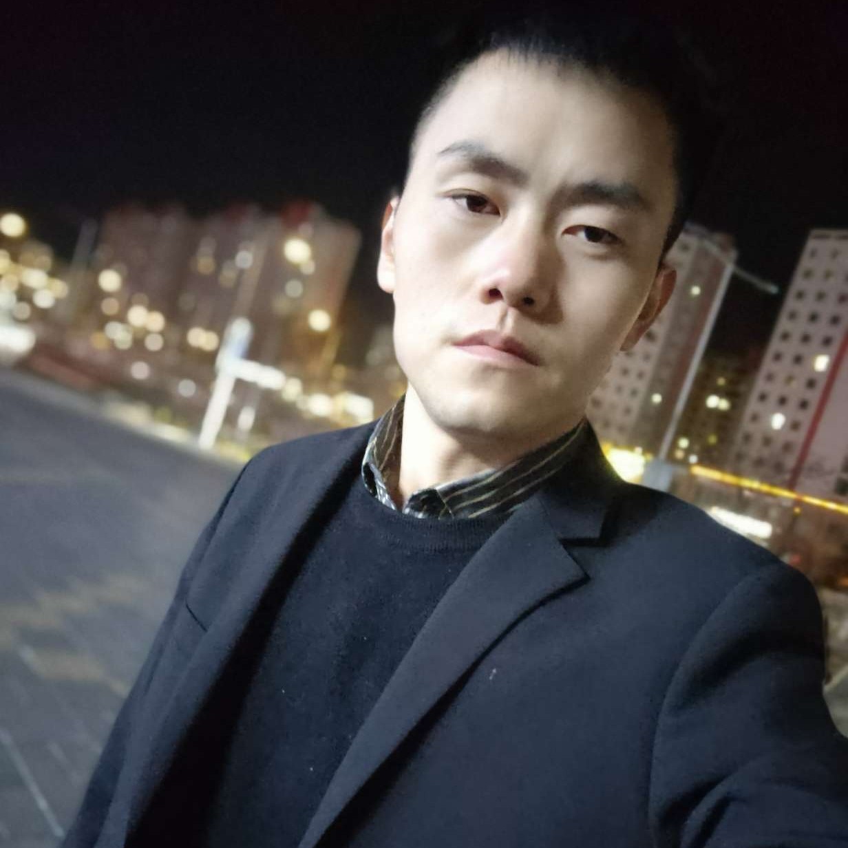 还单身等待百合的照片