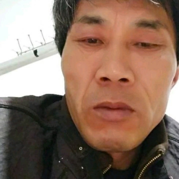 鞋子等待爱听歌的照片