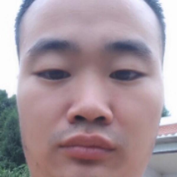 高跟鞋蹙眉忧心的照片