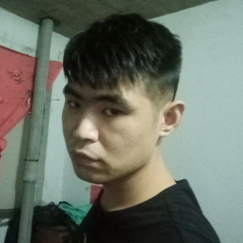 瘦瘦草莓的照片