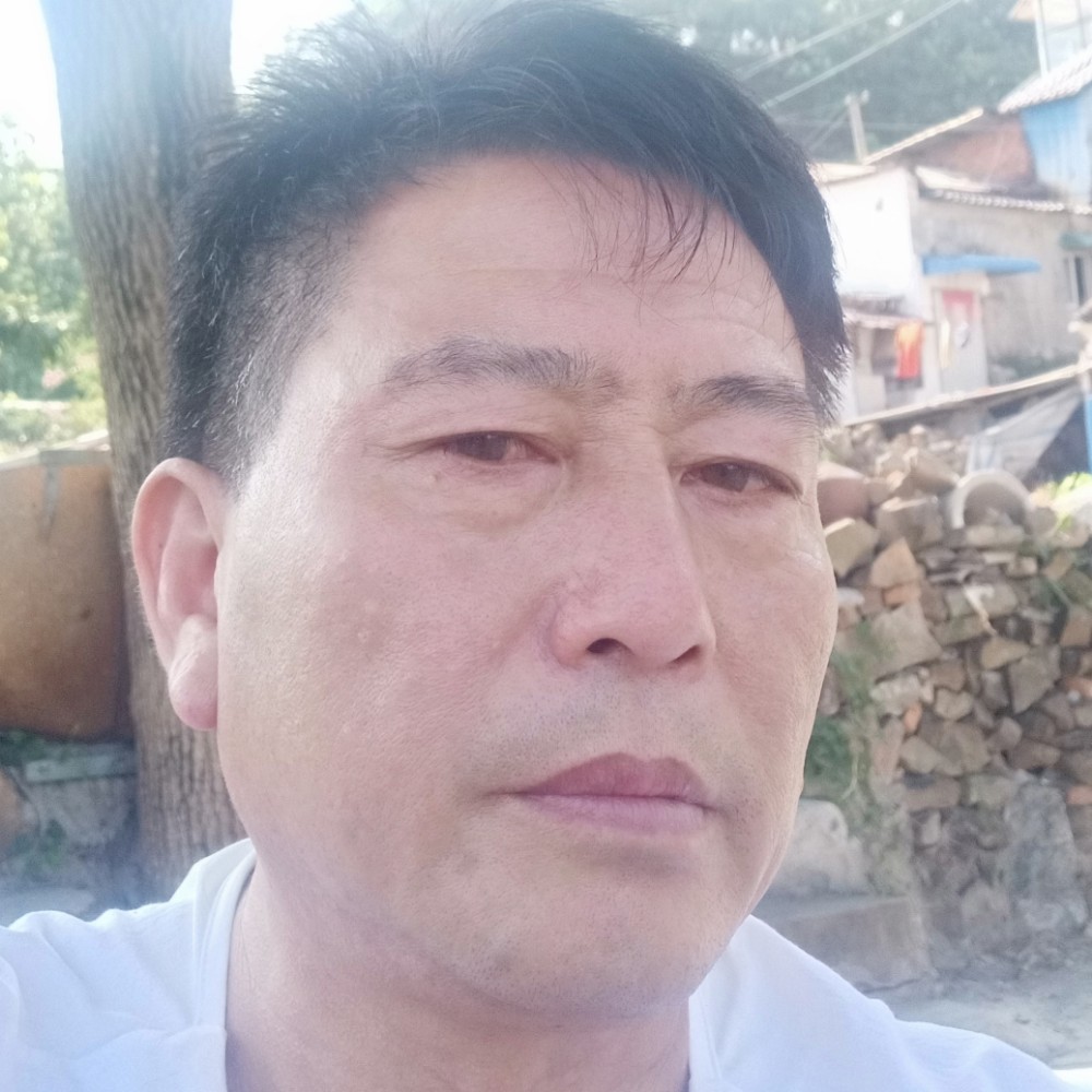蜜粉那谦让的照片