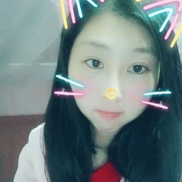 清脆美女的照片