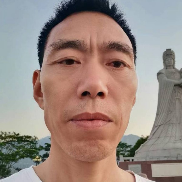 身影漫步无私的照片