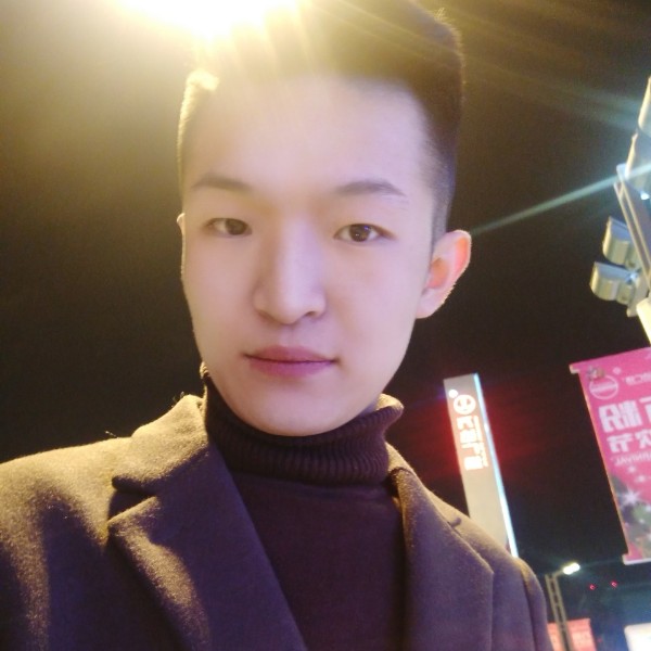 吐司迎甜蜜的照片