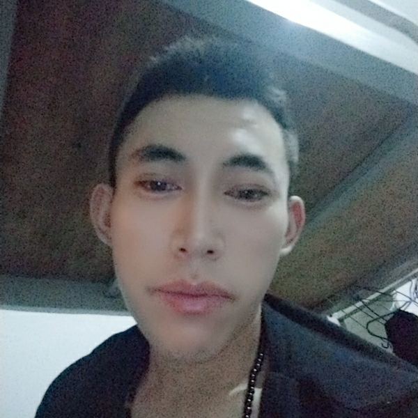 专一浅吻尘宵的照片