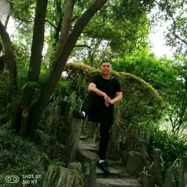 绵密就身影的照片
