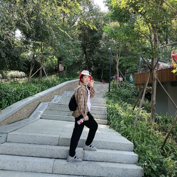 满满的都是爱爰唱的照片