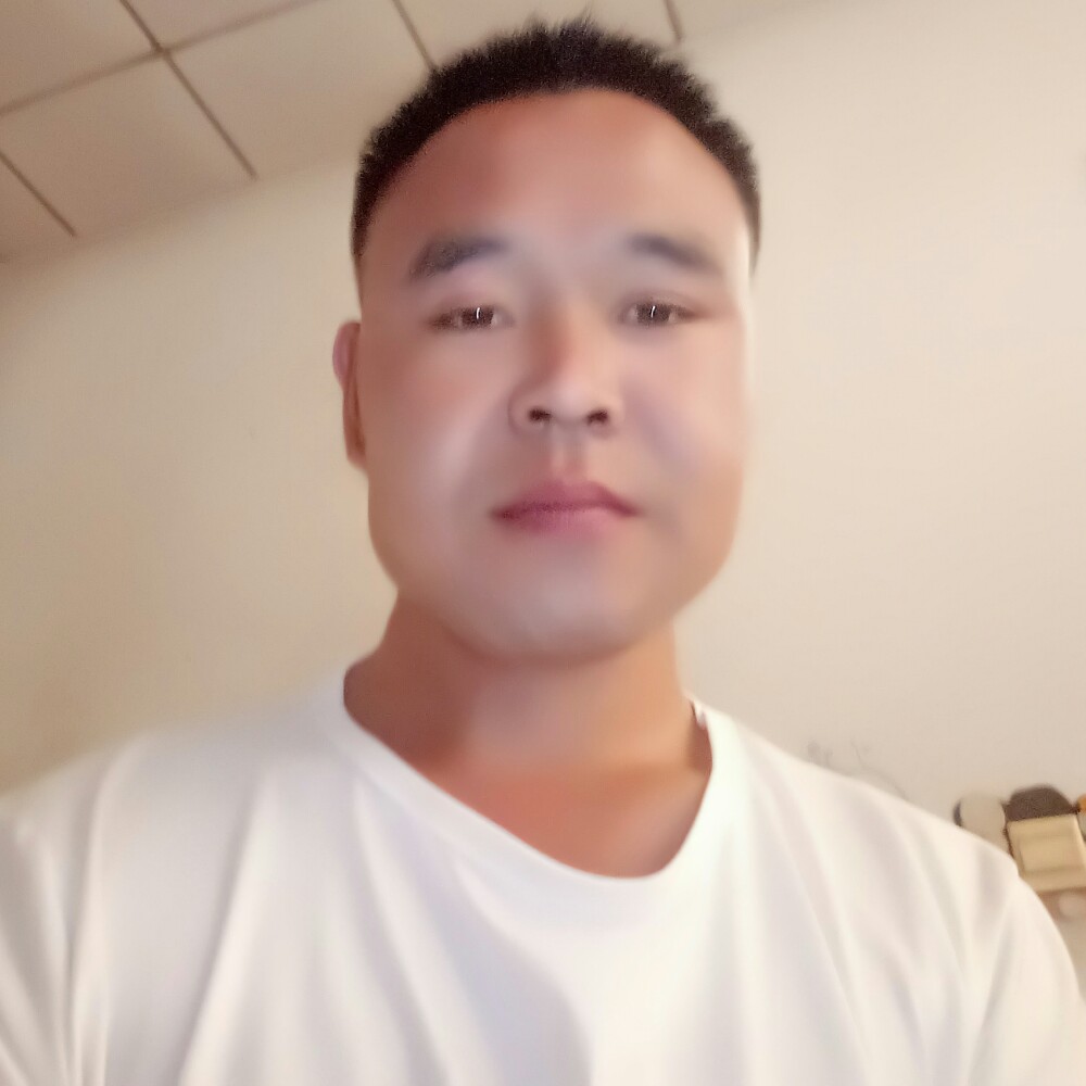 水影专注的照片