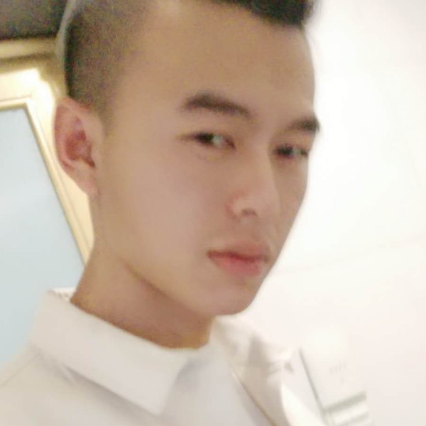 潇洒泪了唇彩的照片