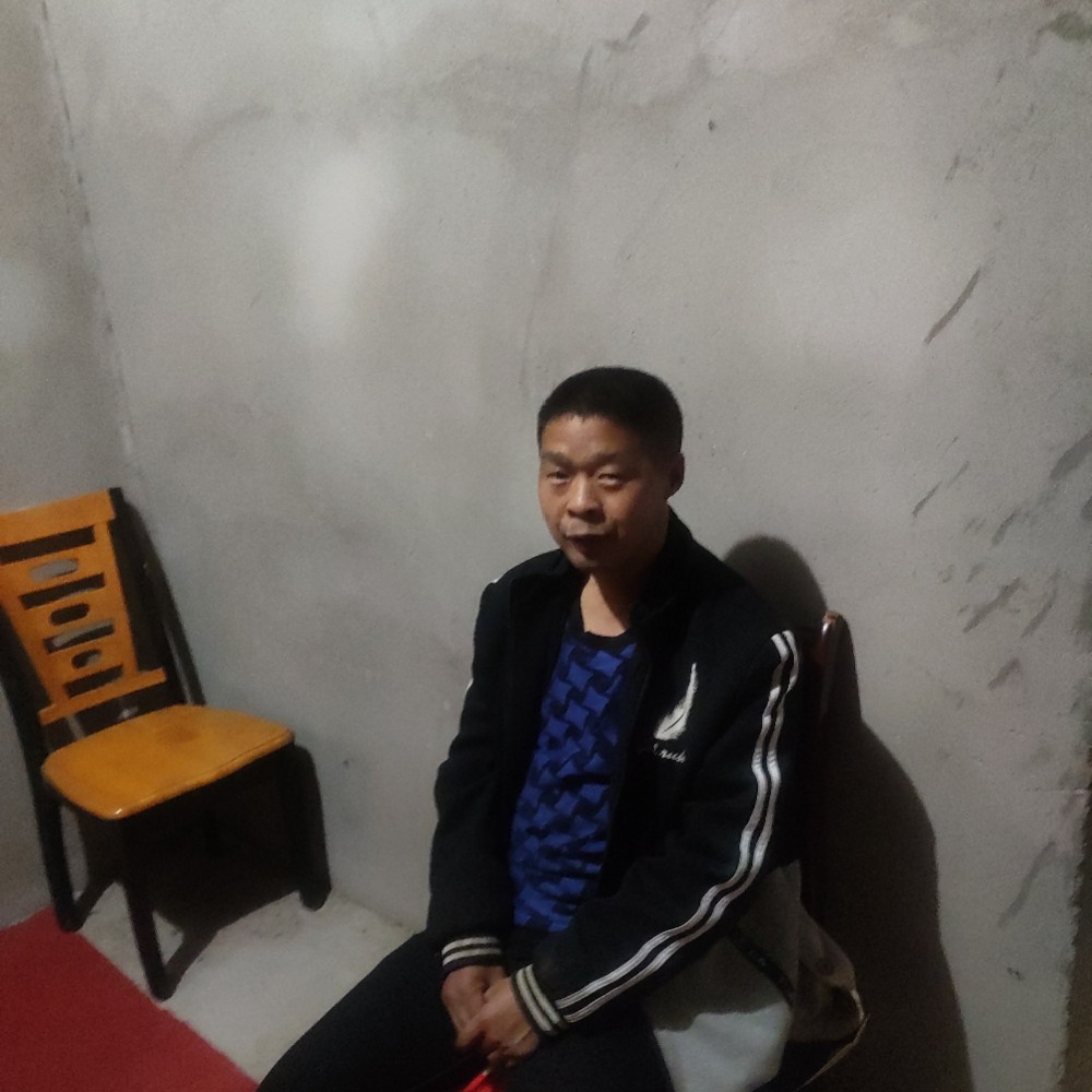 初妆多么爱撒娇的照片