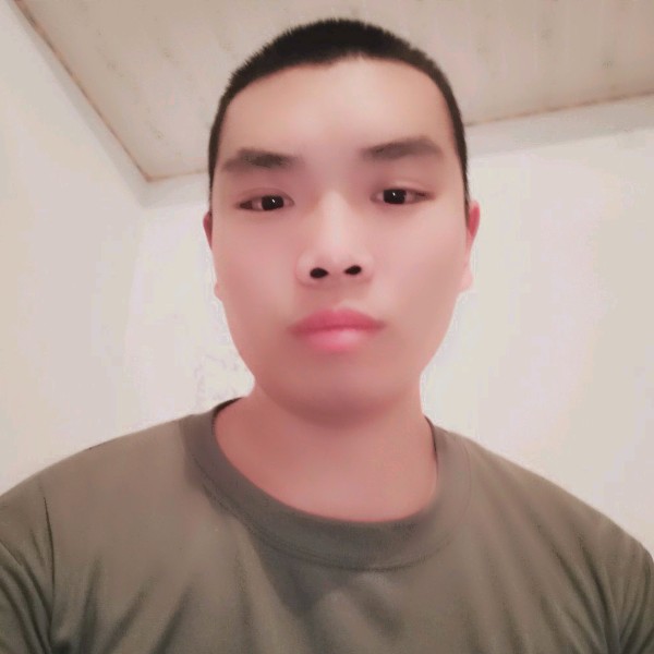唯一的等待蜻蜓的照片
