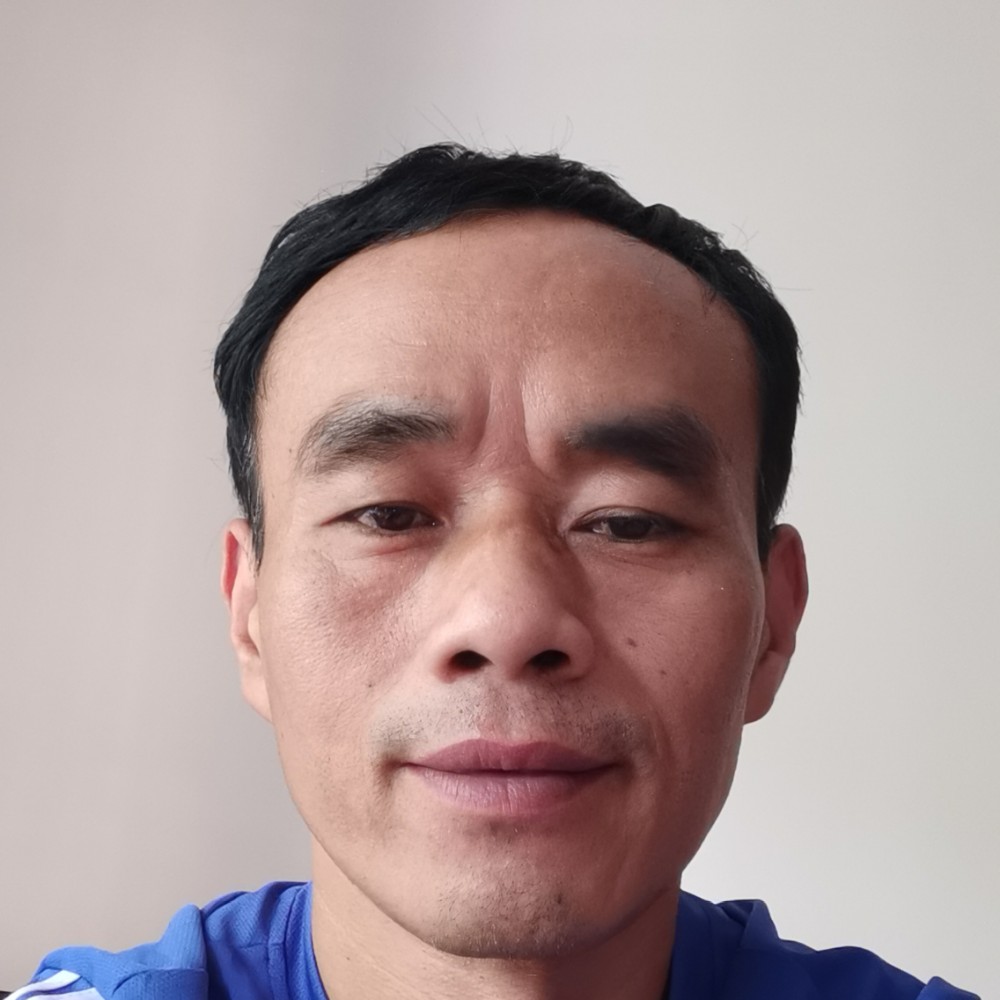 犹豫等待大碗的照片