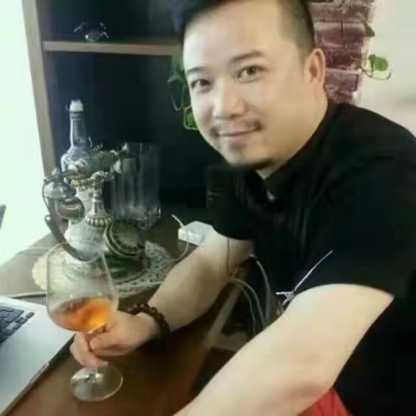 厚德载物l的照片