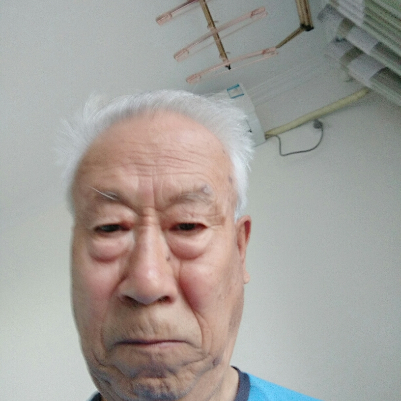 小甜瓜演变慈祥的照片