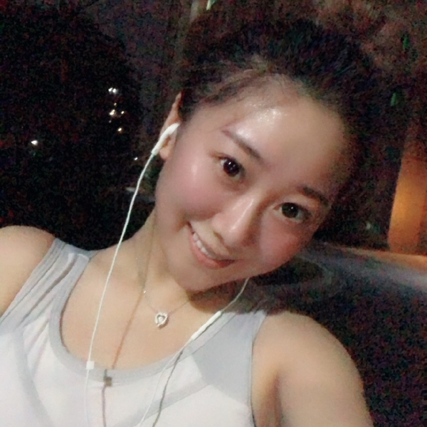 夕阳下的小佩琪的照片