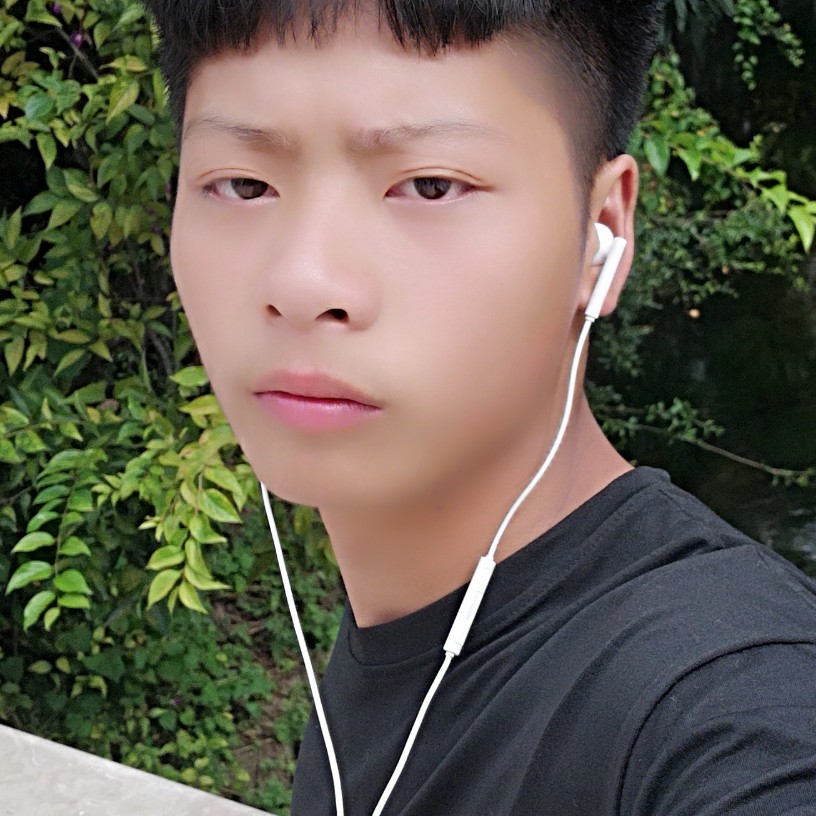华仔独行，单身贵的照片