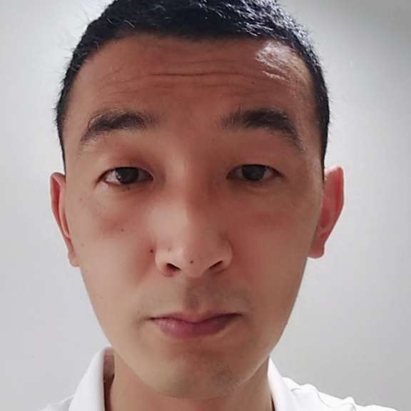 期待欣喜的你的照片