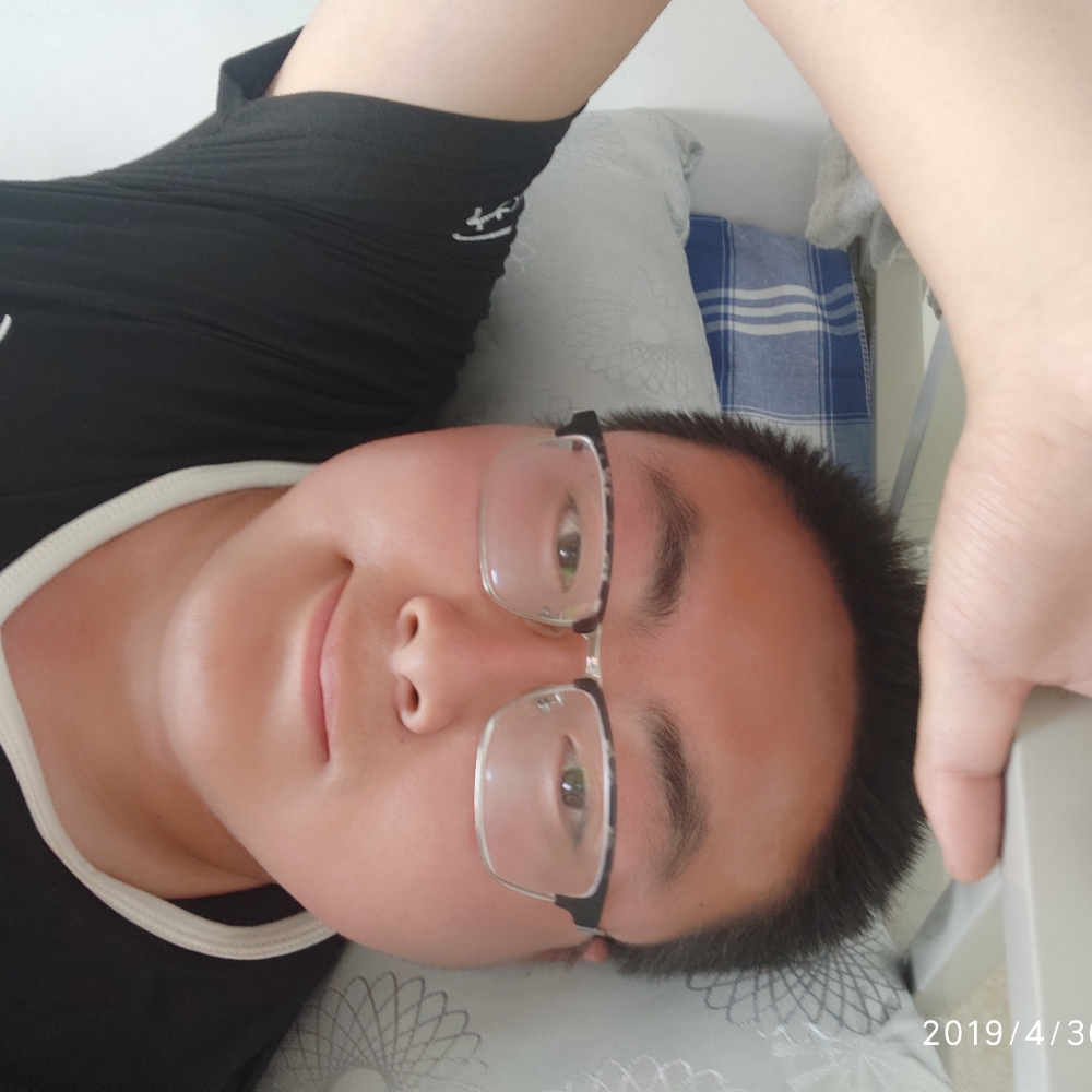 等一个合适的人的照片