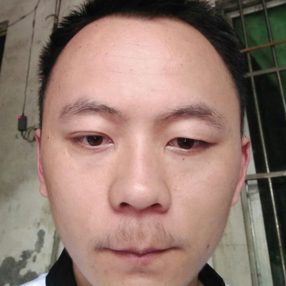 挣钱为王的照片