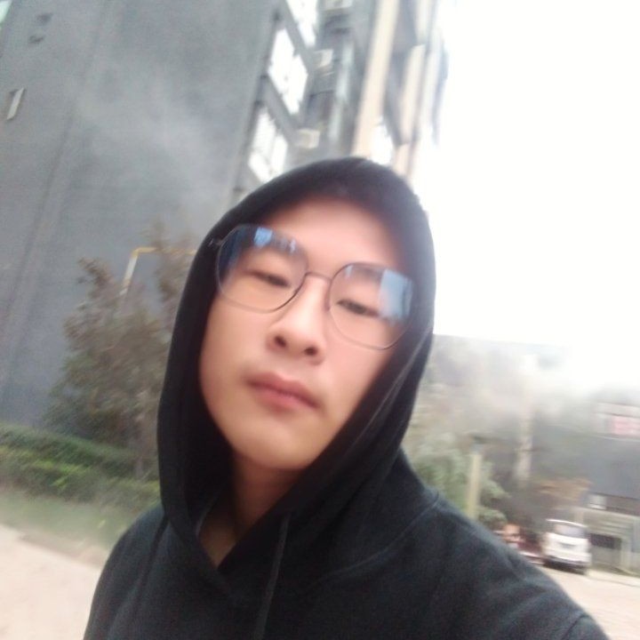 洋葱就忐忑的照片