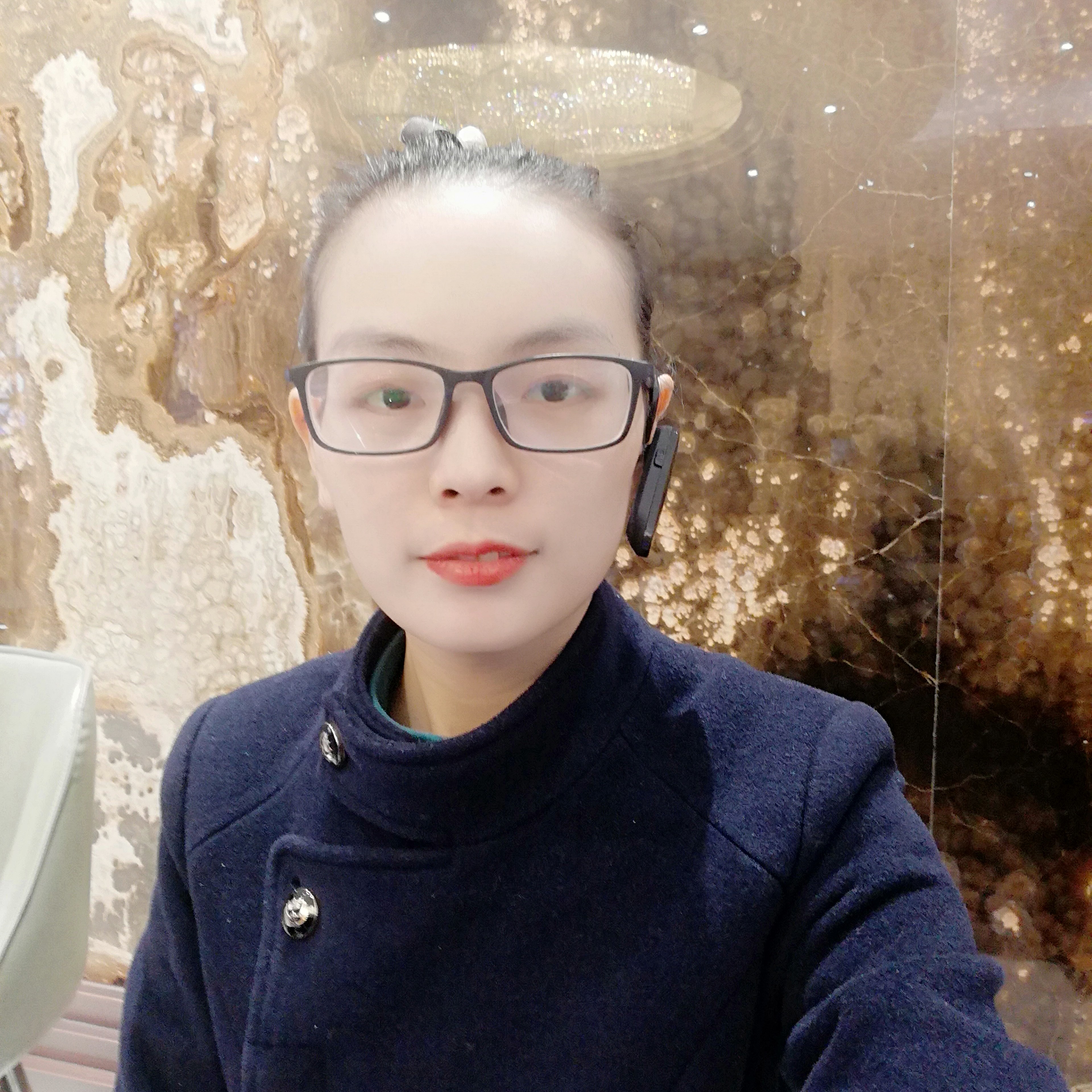 甜美保卫纸鹤的照片