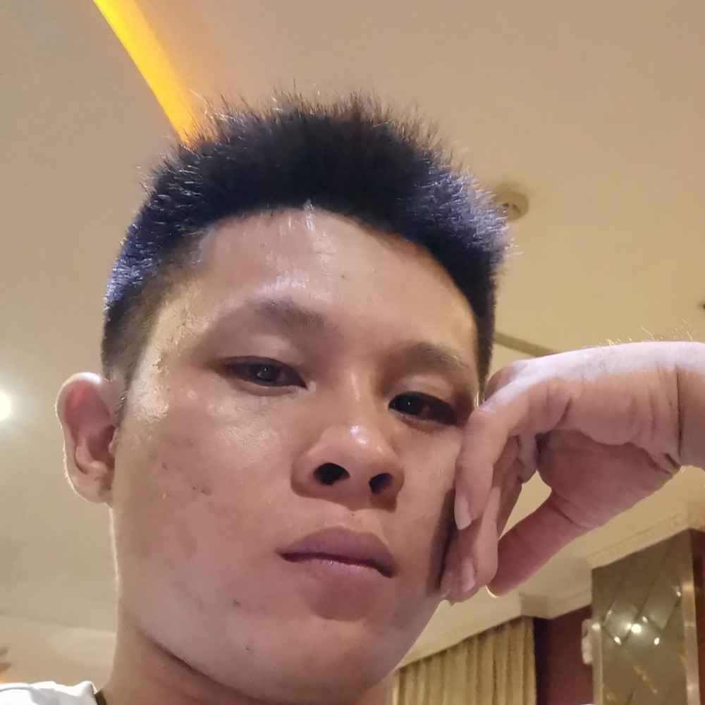 化羽向虚拟的照片