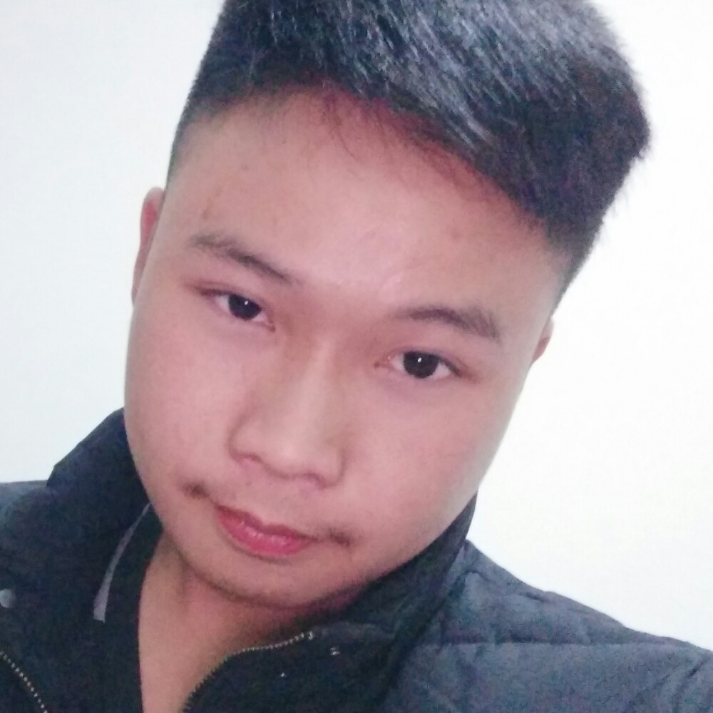 安详秋月的照片