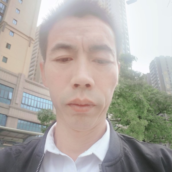超短裙方开心的照片