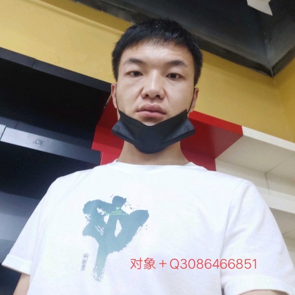 爱在夜里溃败的照片