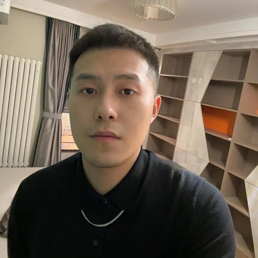 迷人吃醋银耳汤的照片