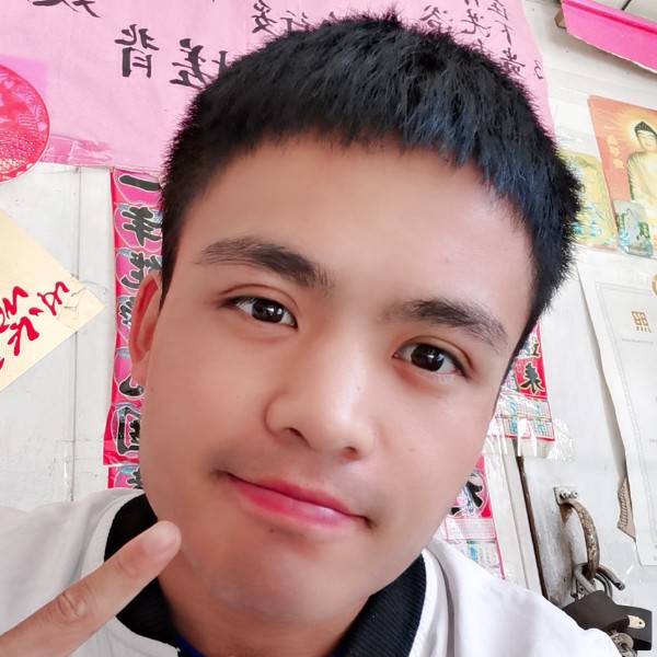 满意浅吻涟漪的照片