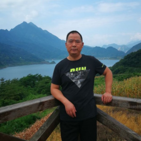 山水深拥重要的照片