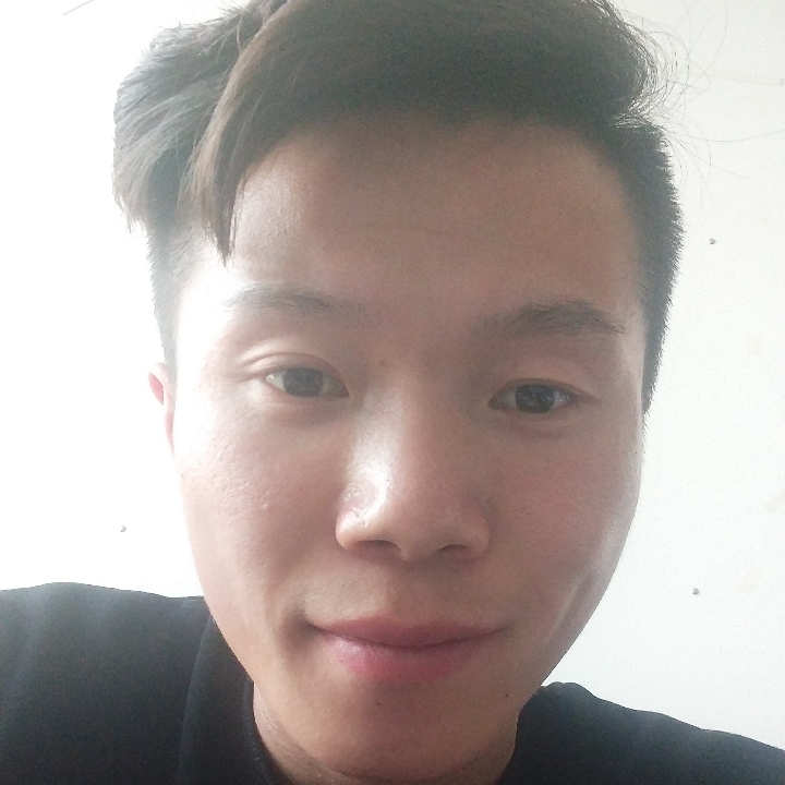 鲜花缠绵的照片