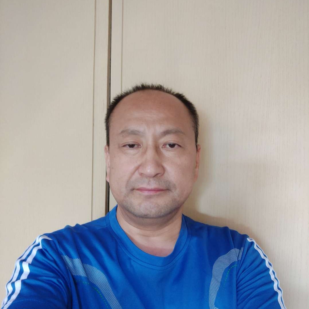 留胡子苦恋矜柔的照片