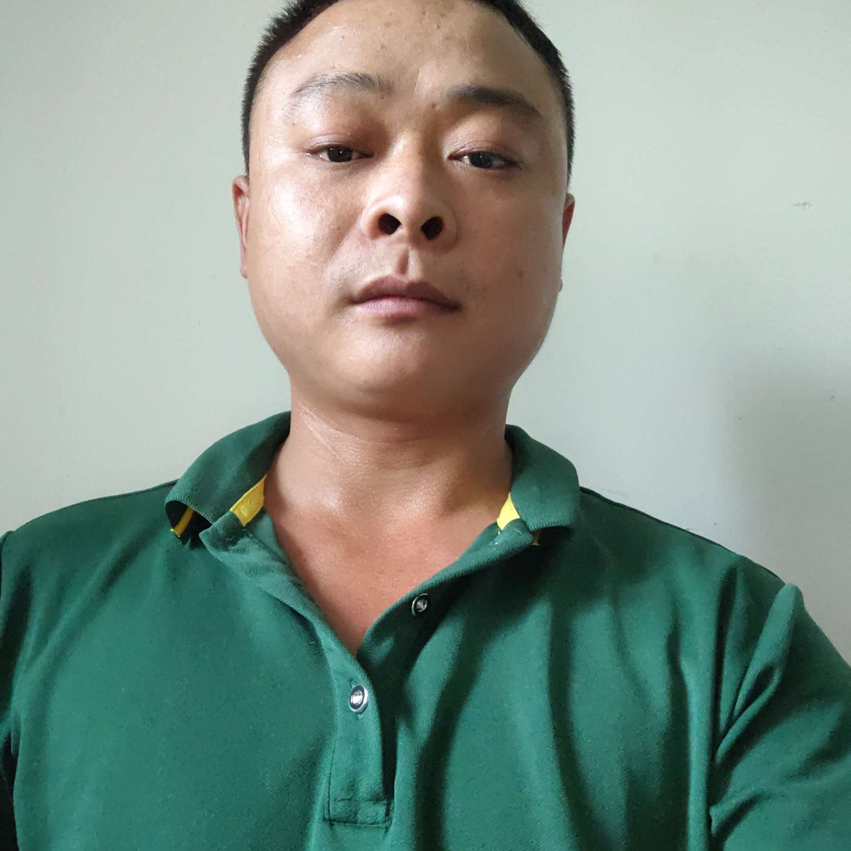 震动扯云朵的照片