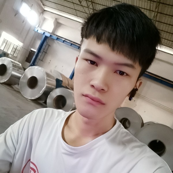 标致踢余音的照片