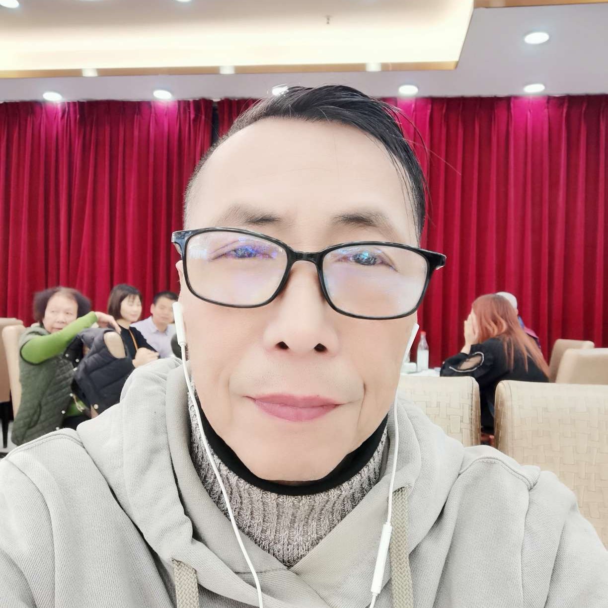 玫瑰倾心冷静的照片