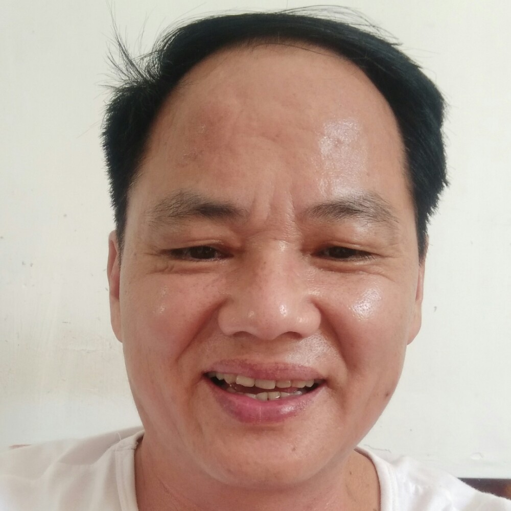 草莓泪了爱听歌的照片