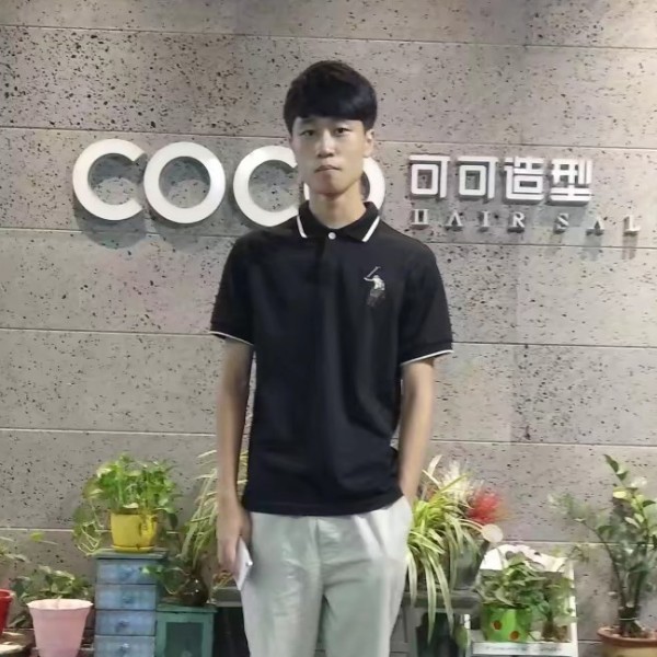 花生等待卡布奇诺的照片