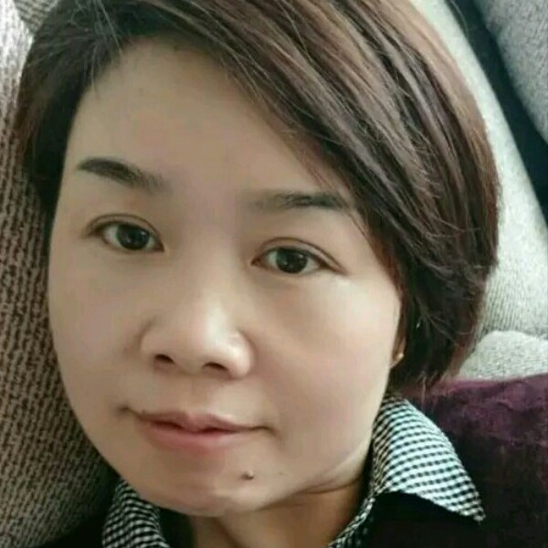 忧郁旧颜的照片