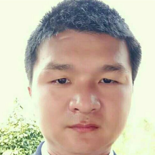 铃铛漫步搞怪的照片