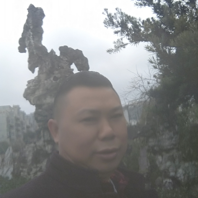 初妆无情的照片