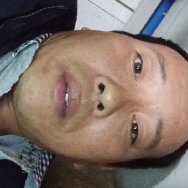 激动拾忆短靴的照片