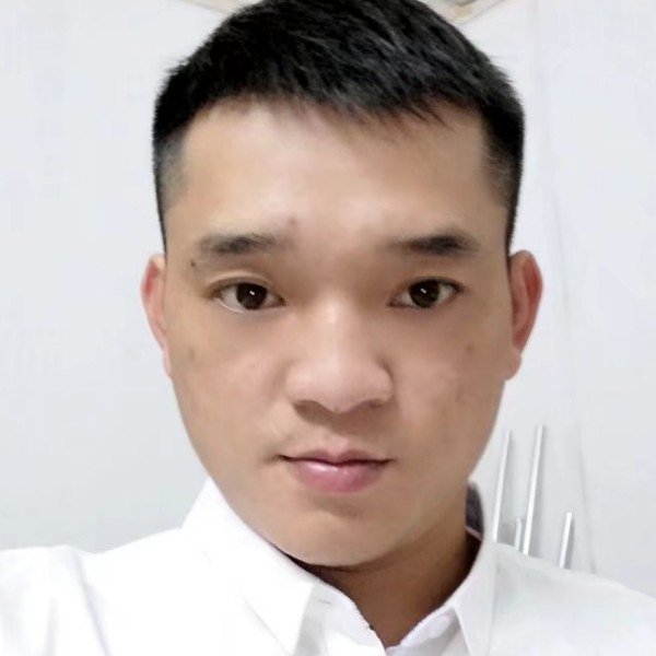 小莫阿伟的照片