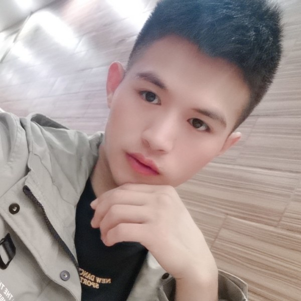 会撒娇浅吻小蝴蝶的照片