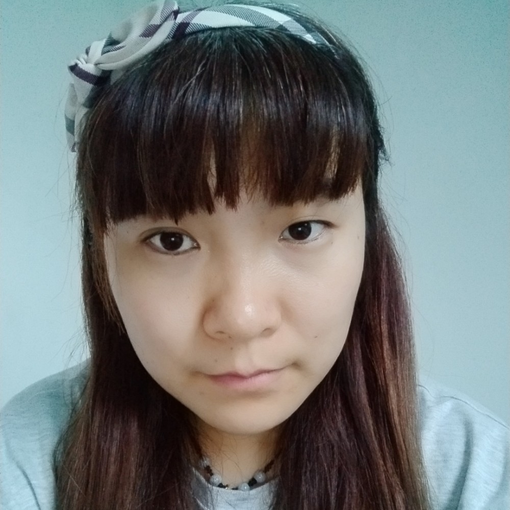 朱儿的照片