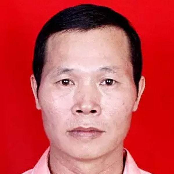 香烟挽手单身的照片