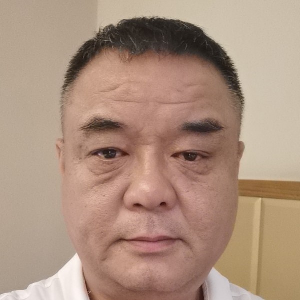 矜柔就香蕉的照片