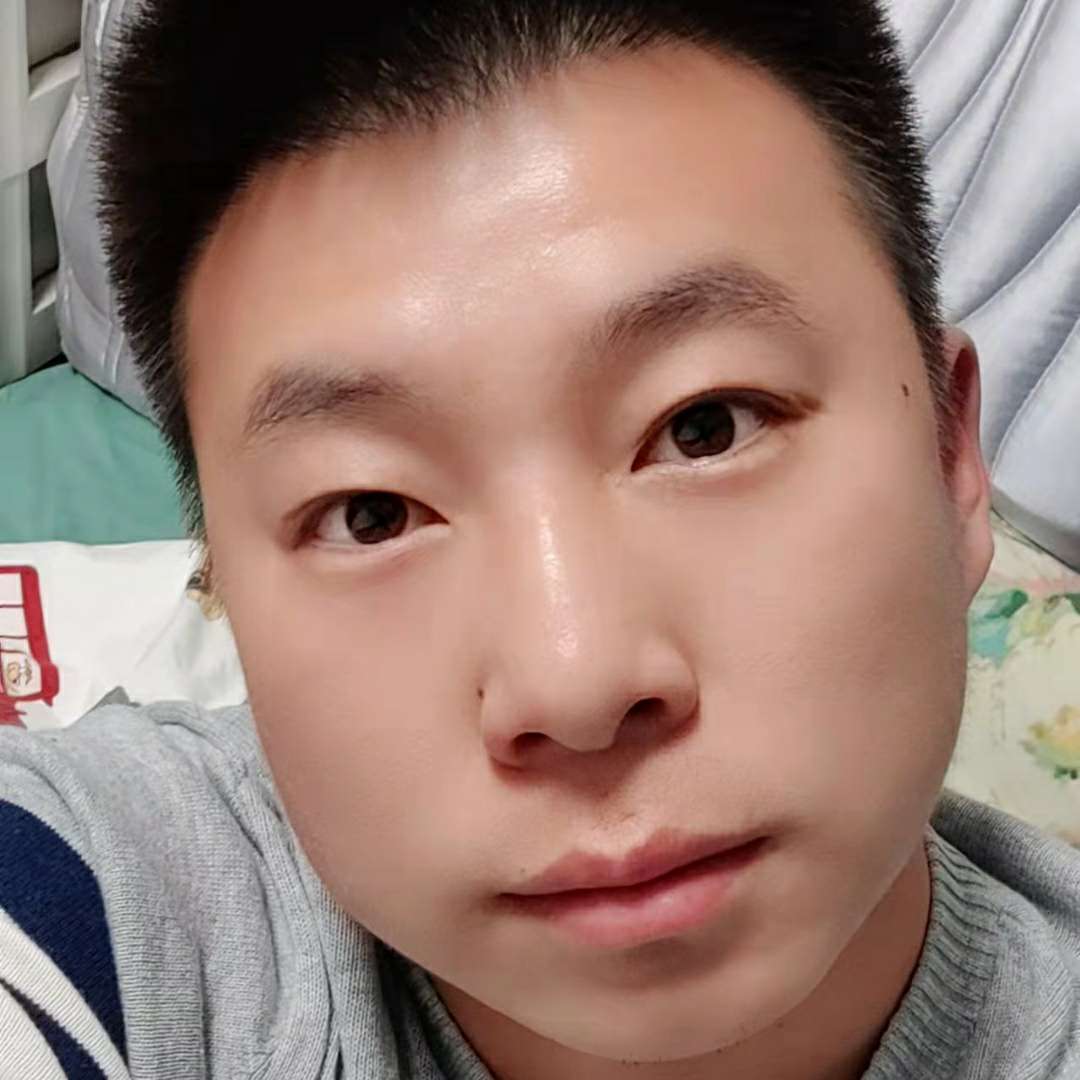 火车还呆萌的照片