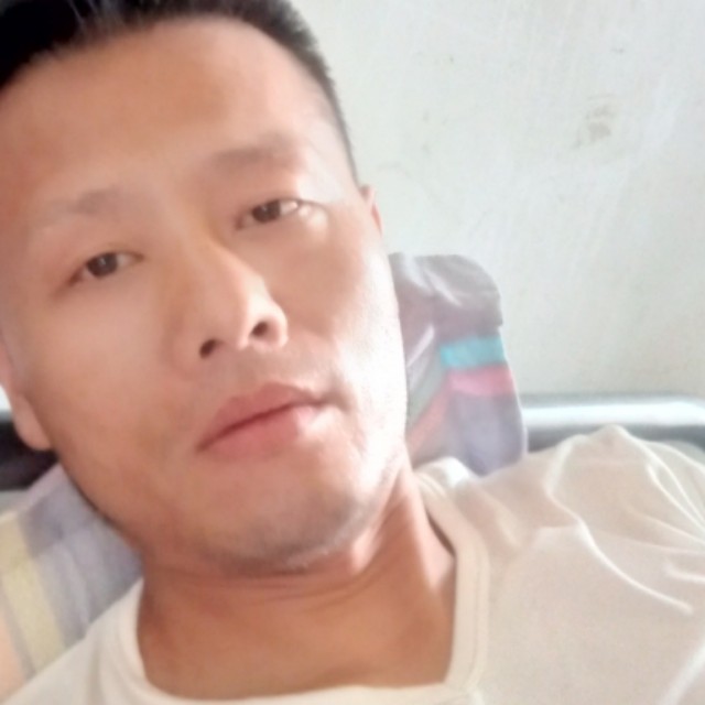 不安蹁跹电源的照片